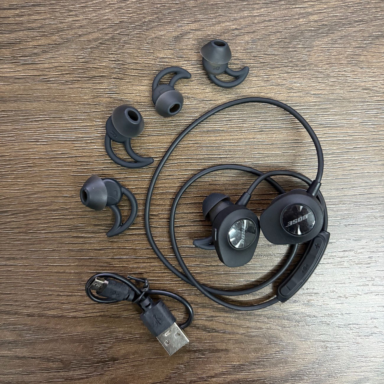Bose SoundSport In-Ear Headphones Wireless Bluetooth Neckband Earbuds Black