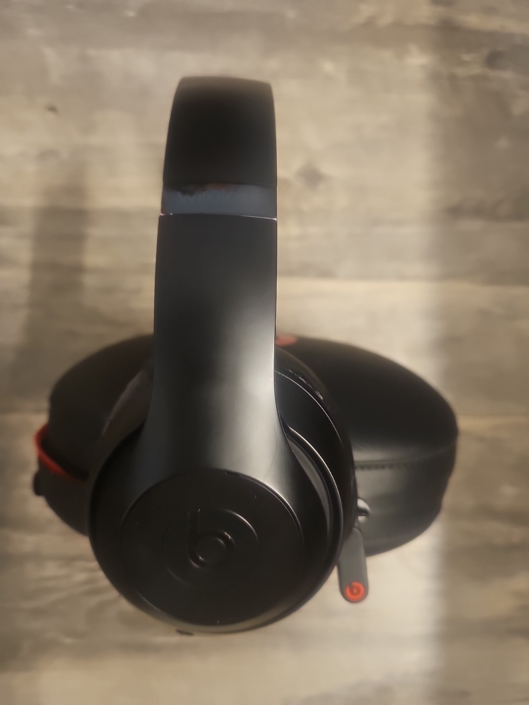 Beats by Dr. Dre Studio3 Over the Ear Wireless Headphones – Black