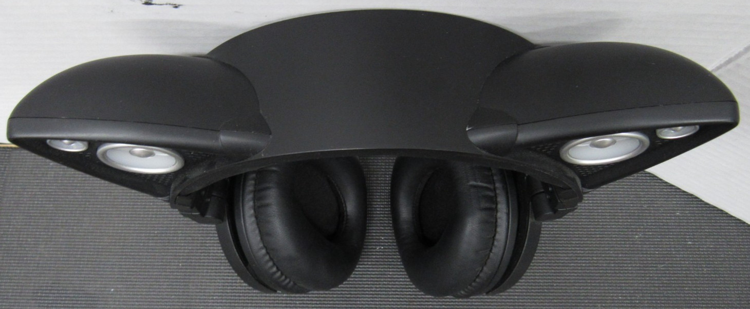 Brookstone Wireless Cat Ear Headphones AR102A4BKA Bluetooth w/ Case – No Cable