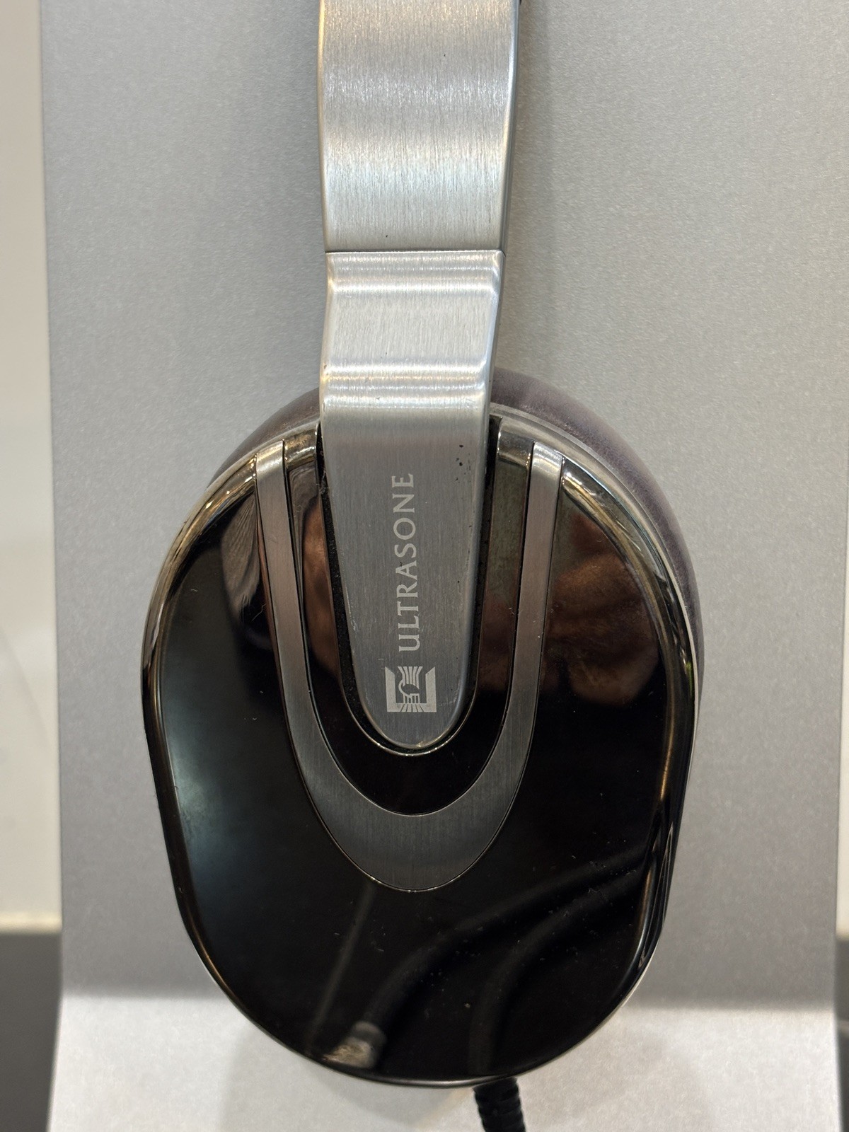 Ultrasone Edition 8 Ruthenium #1462 – Made in Germany – S-Logic – Excellent Cond