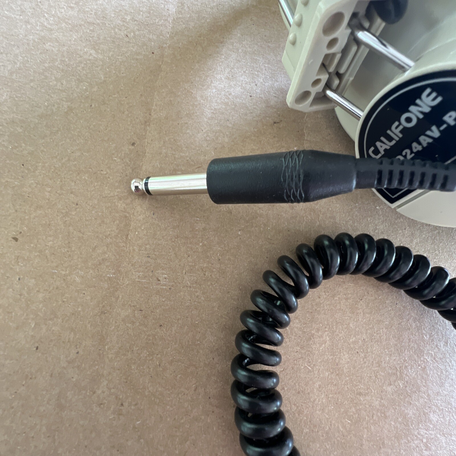 3E Califone 2924AV-P Over-The-Ear Headphones – 1/4″ Jack – 6ft Coiled Cord