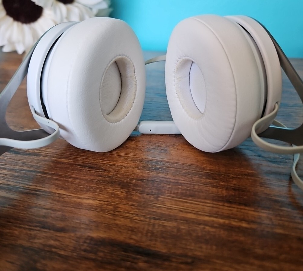 Beats EP Wired Headphones – Battery Free for Unlimited Listening, All colors
