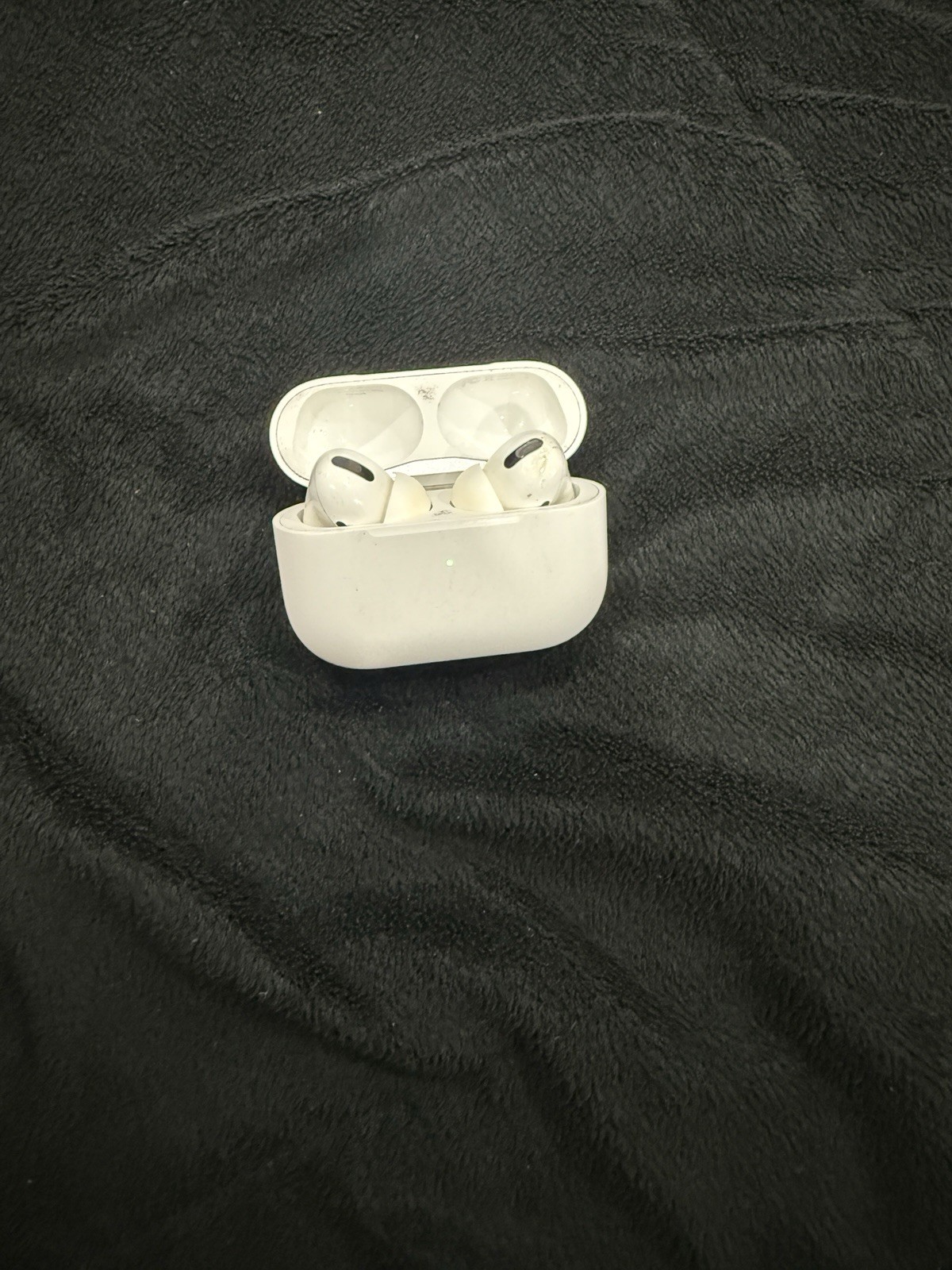 Apple AirPods Pro 1st Generation (White)