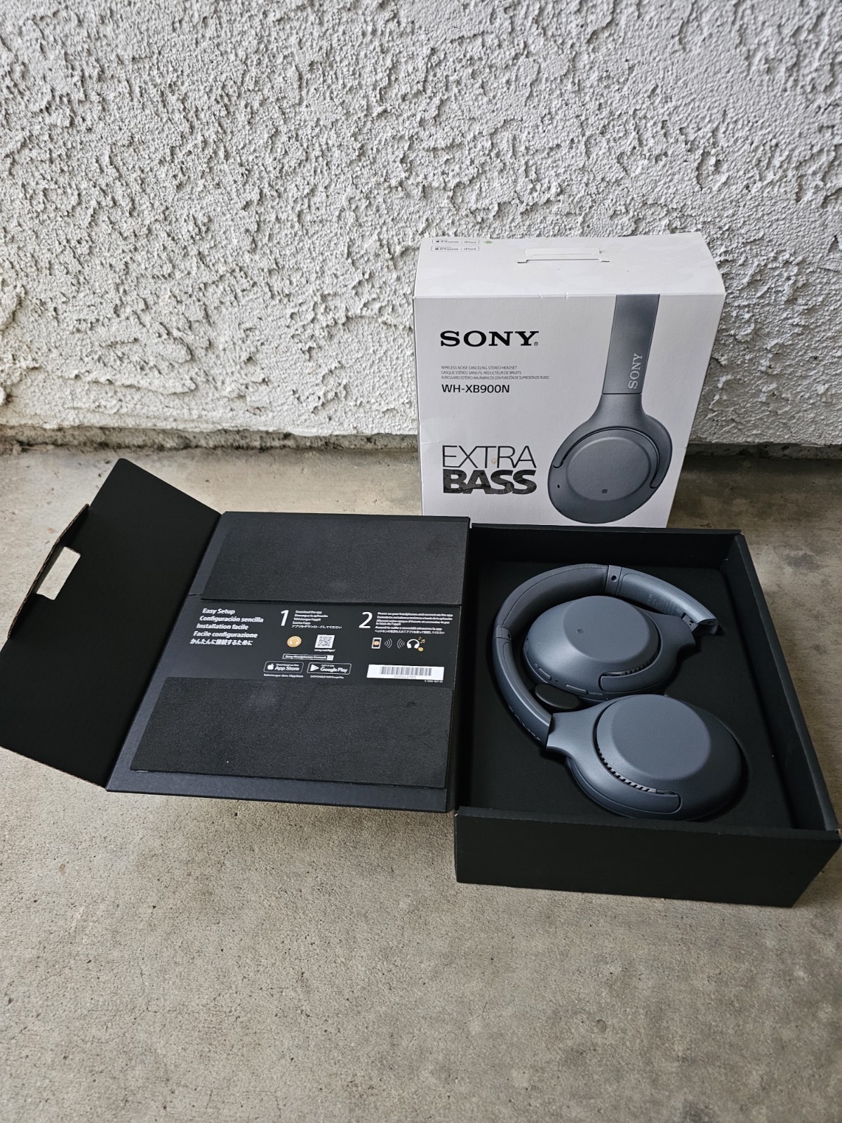 Sony WH-XB900N Extra Bass Wireless Noise Cancelling Bluetooth Headphones/Grey