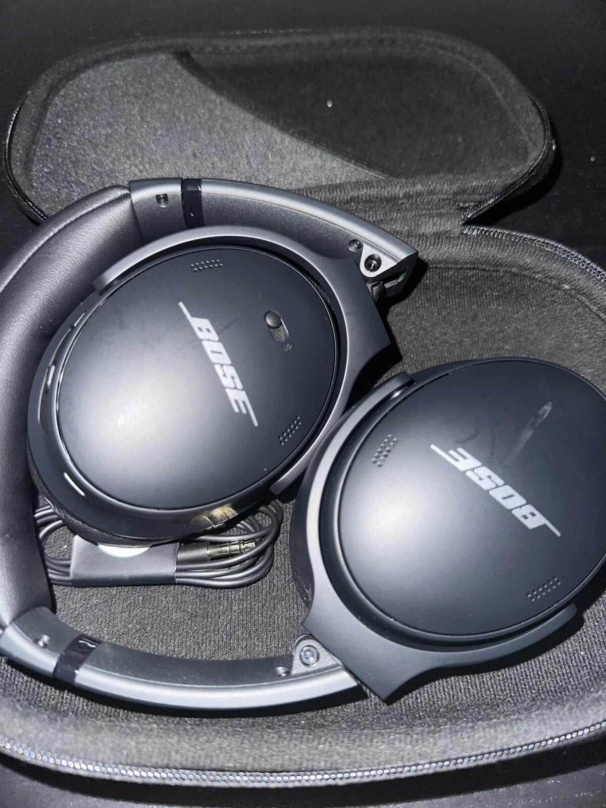 Bose QuietComfort 35 II Bluetooth Wireless Headphones – Black (789564-0010)