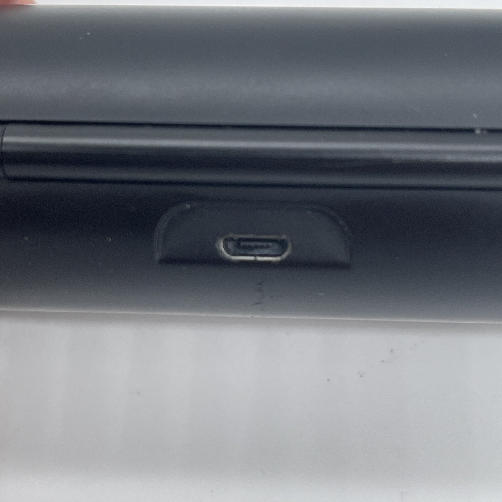 Bose SoundSport Free Wireless Earbuds Sweatproof Bluetooth Headphones- For Parts