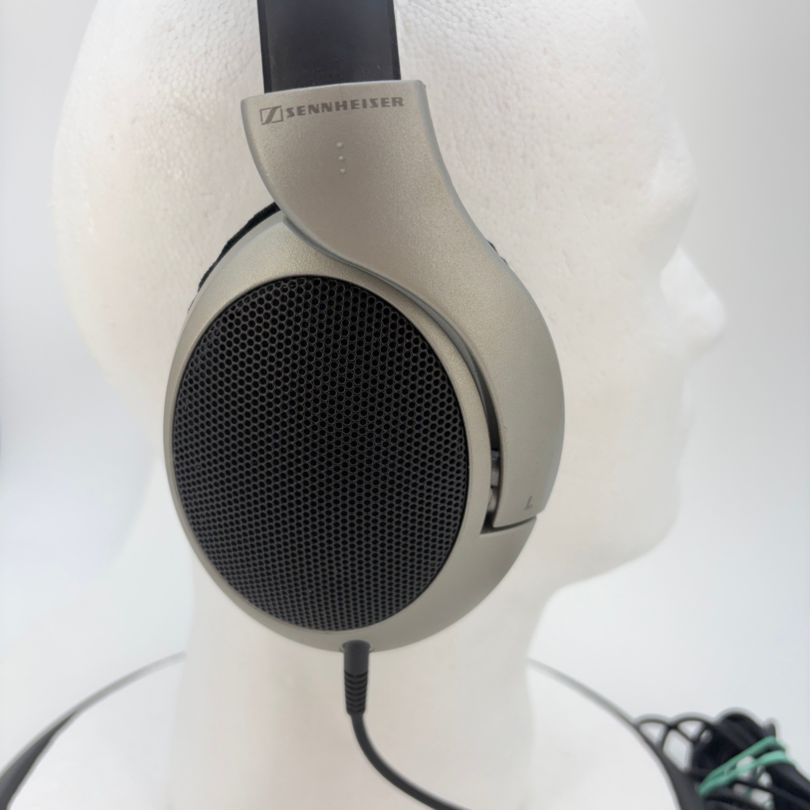 Sennheiser HD 555 Open Back Over Ear Audiophile Wired Headphones Gray Black