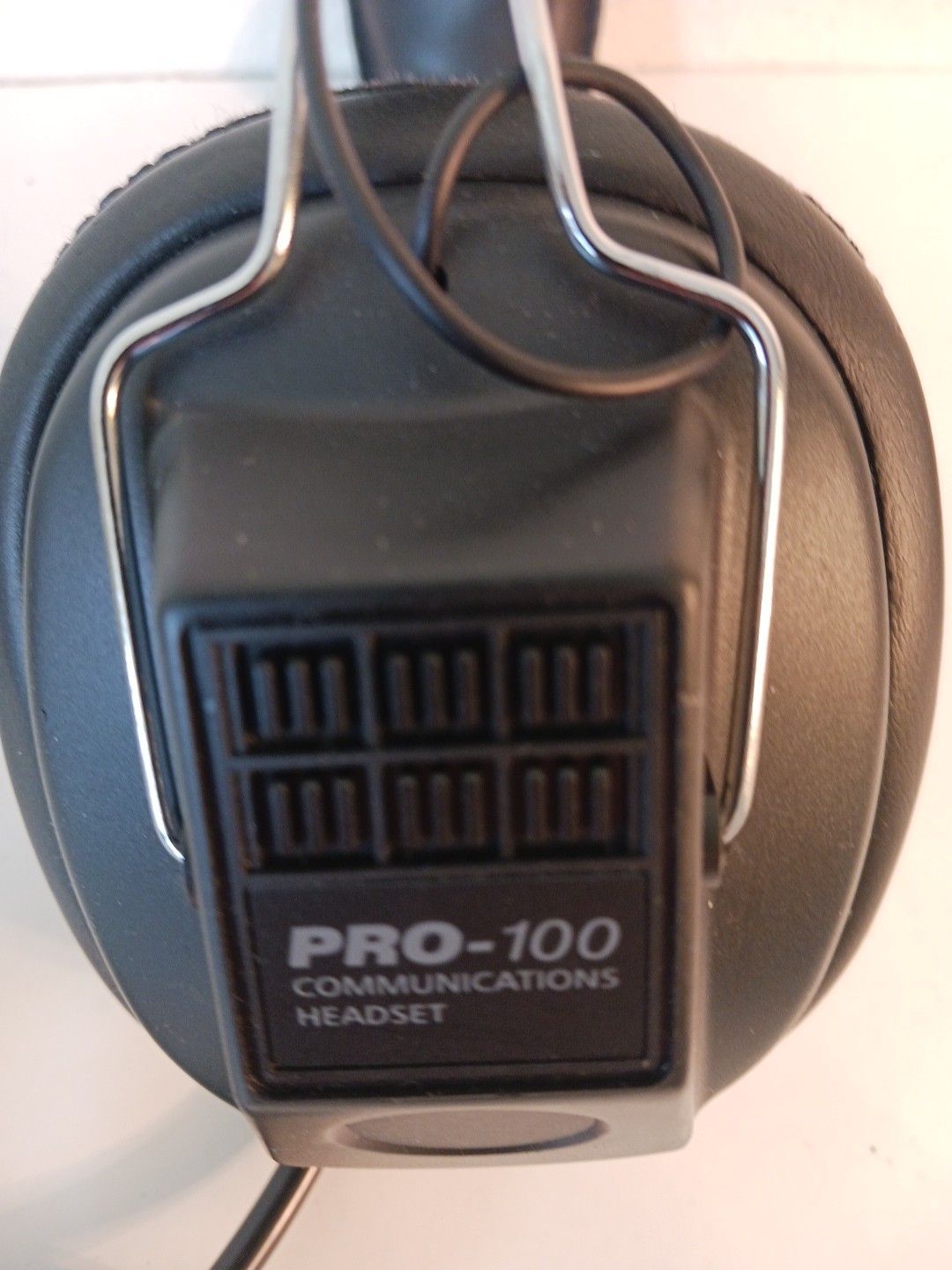 Radio Shack Pro-100 Communications Headset Model 20-282 (Never-used)