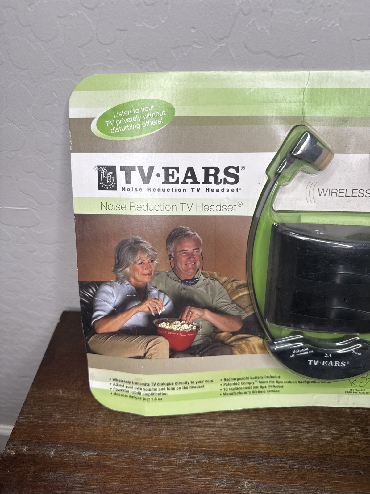 TV Ears Noise Reduction TV Headset Wireless Rechargeable Battery New Old Stock