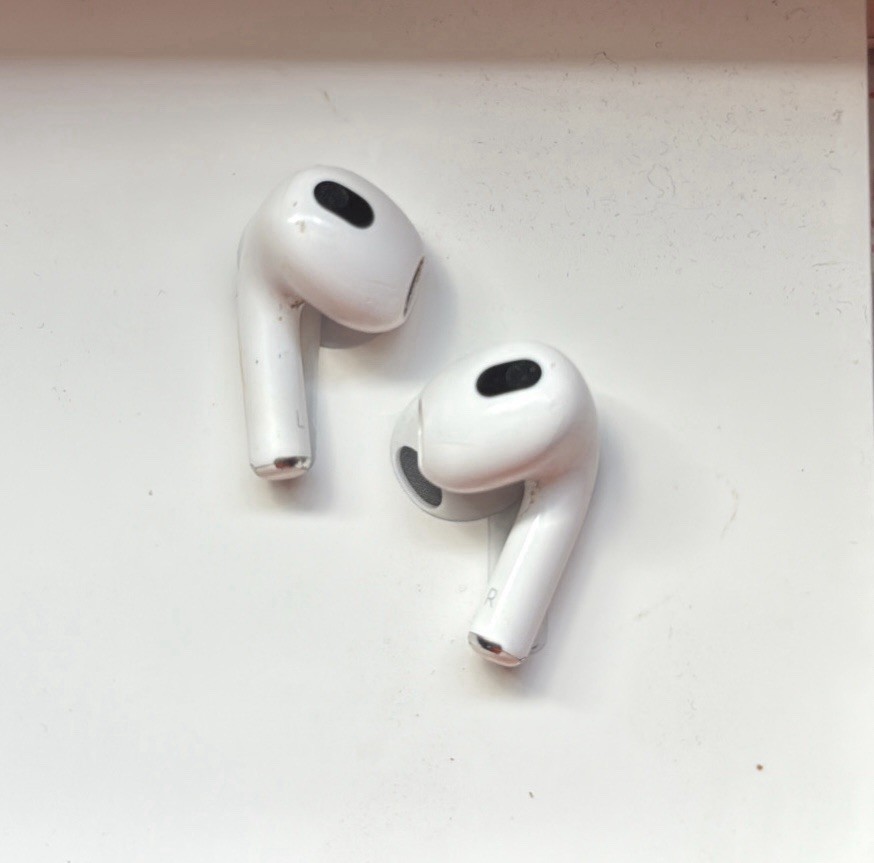 Apple Airpods 3rd Generation Bluetooth Earbuds Earphone Headset w/ Charging Case