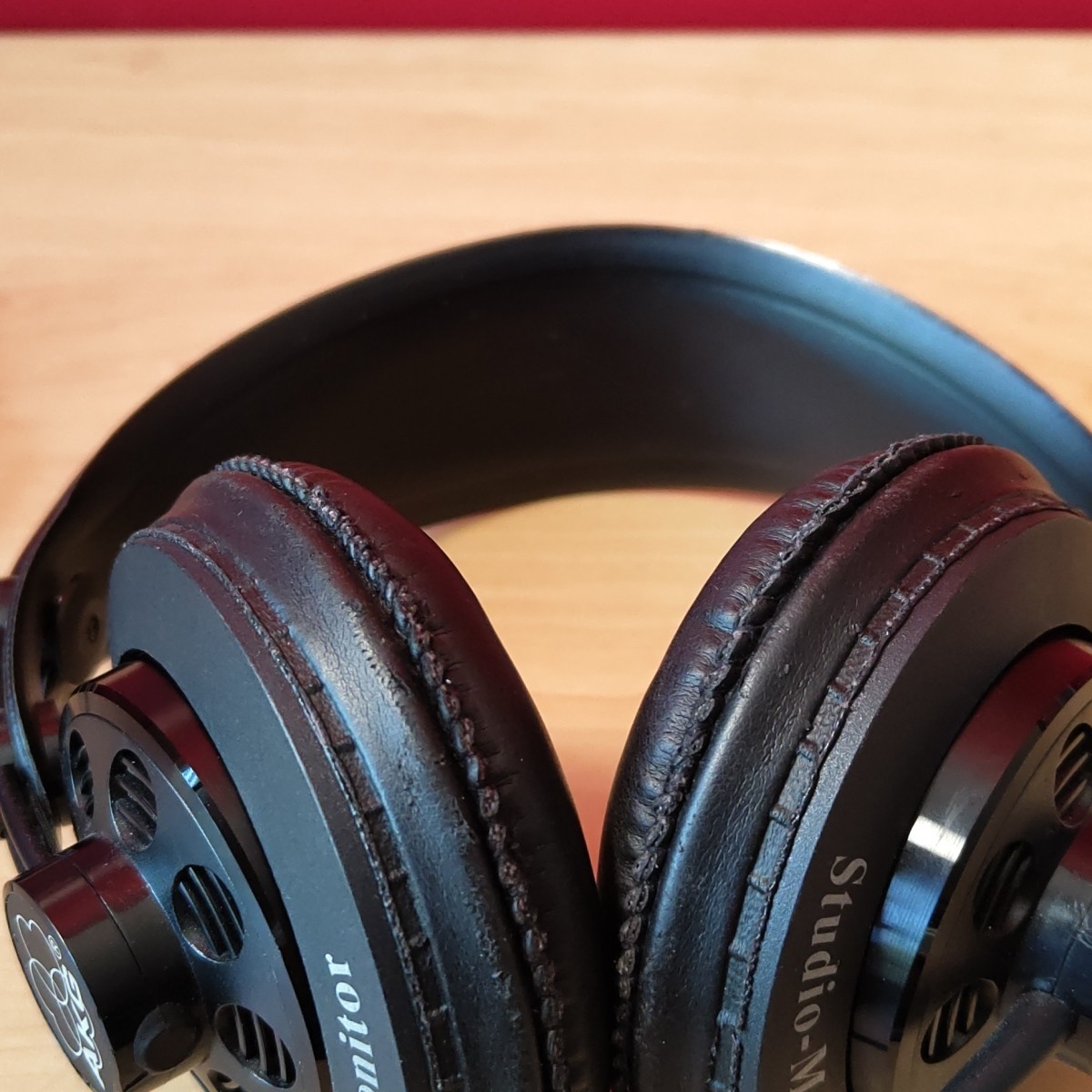 Great! AKG K240DF Studio-Monitor Headphones 2x 600 OHMS Diffuse-Field – Austria