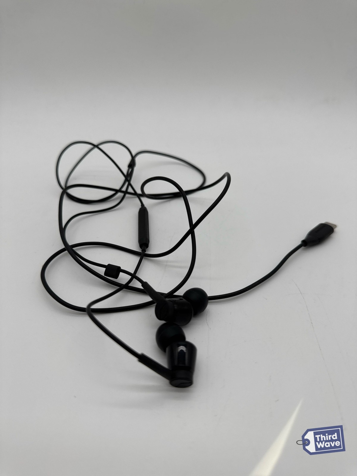 USB-C Wired Earbuds In-Ear Headphones with Microphone Type-C Digital Audio (2)