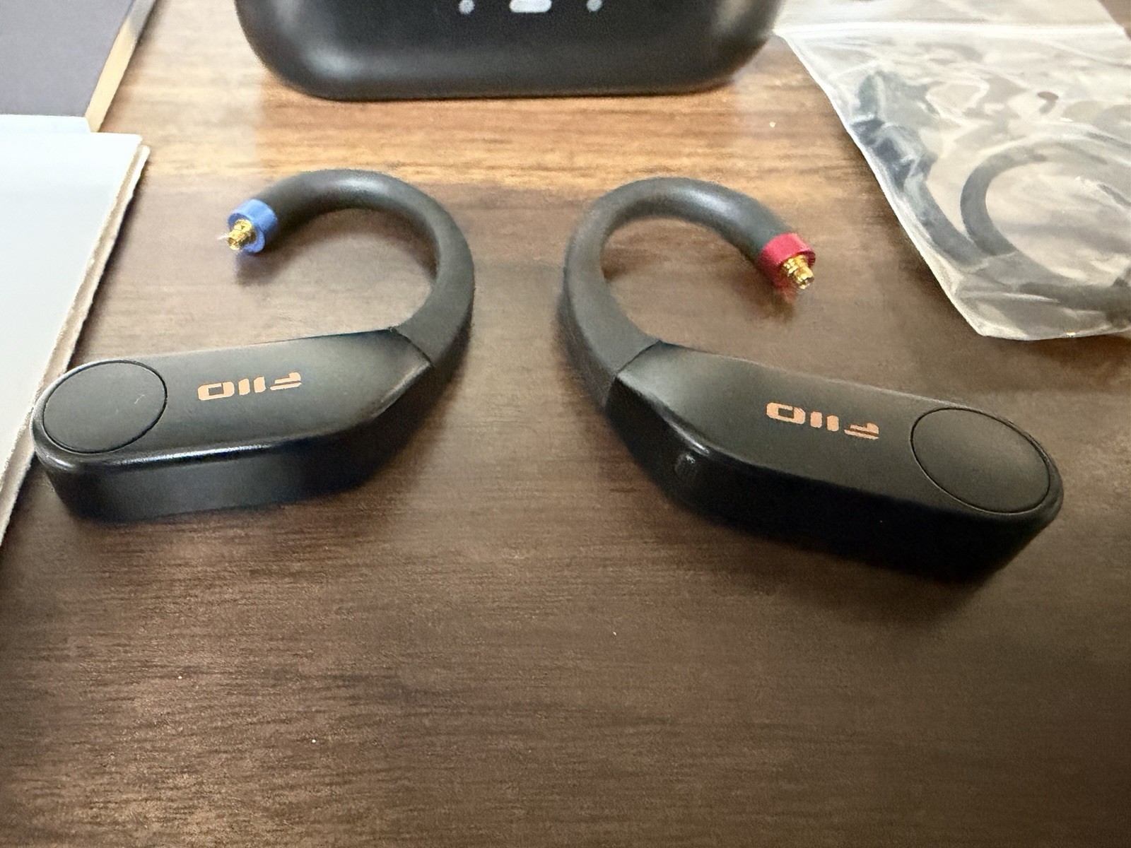 FiiO UTWS5 2025 True Wireless Bluetooth Earbuds Hook & Headphone Amp Black