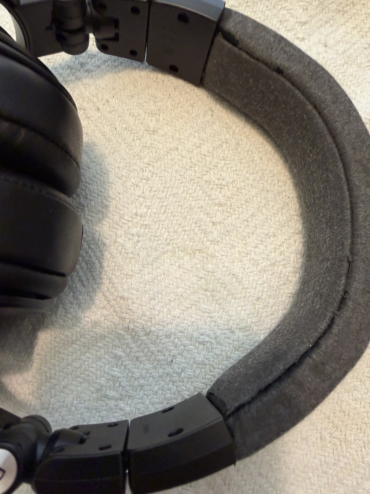 Audio-Technica ATH-M50x Black Headphones With 3 Cables Bag And Upgraded Ear Pads