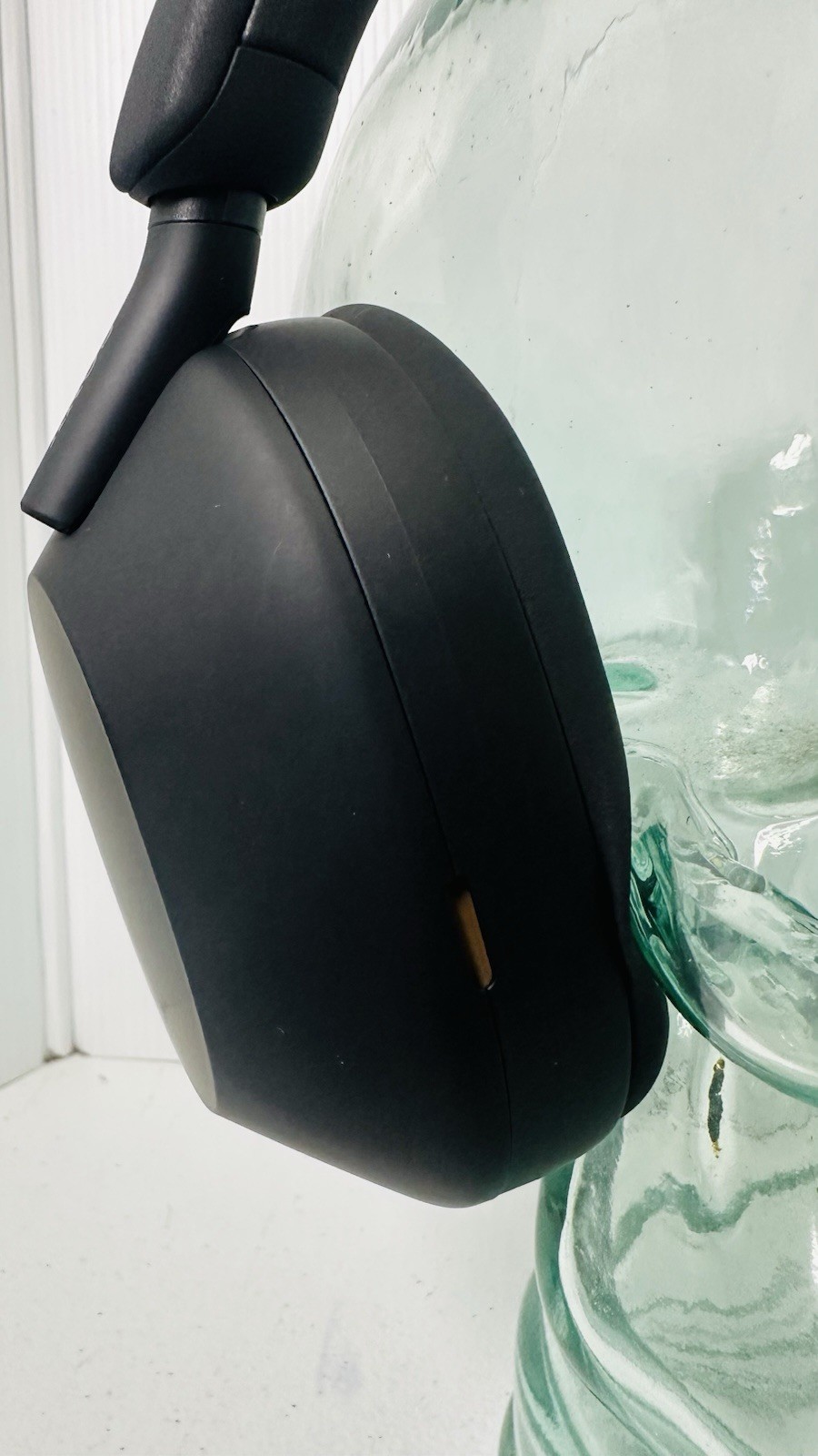 Sony YY2954 Wireless Over-Ear Bluetooth Headphones Black