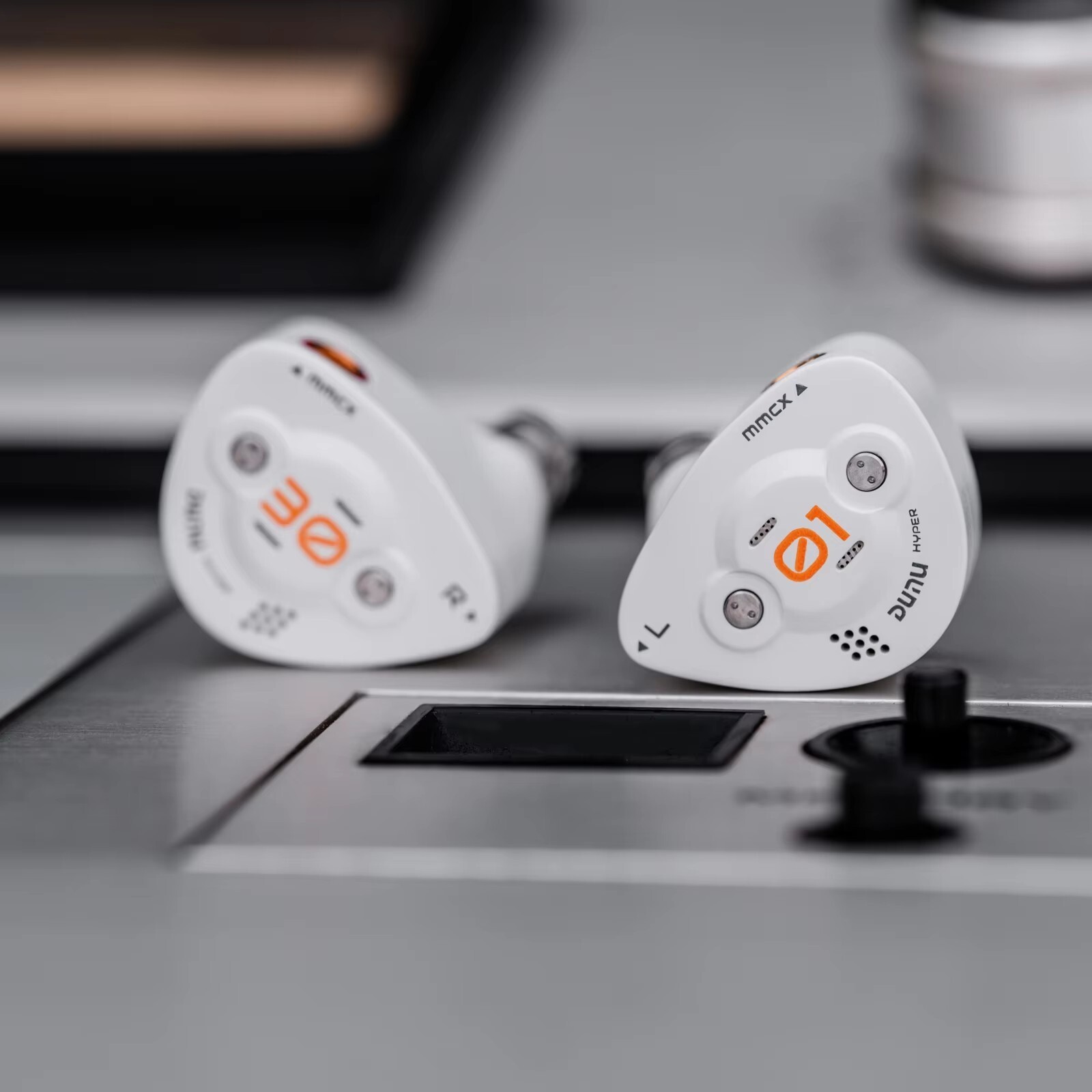 DUNU DK3001 BD 1 Dynamic 4 Balanced Armature 4 Planar Configuration HIFI In-ear