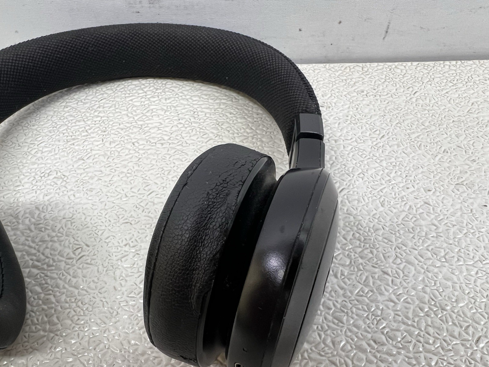JBL – Live460NC Wireless Noise Cancelling Headphones – Black –