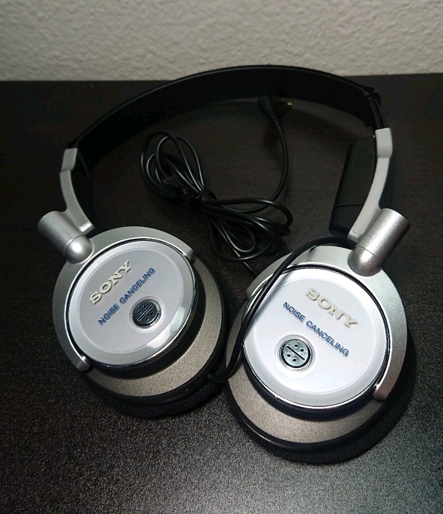 Vintage SONY MDR-NC6 Noise Canceling Headphones ( WORKING Needs Ear Pads)