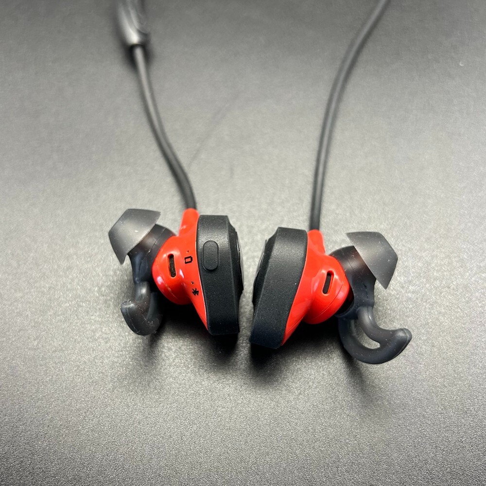 Bose SoundSport Pulse Heart Rate Monitor Wireless Bluetooth Headphones -Red