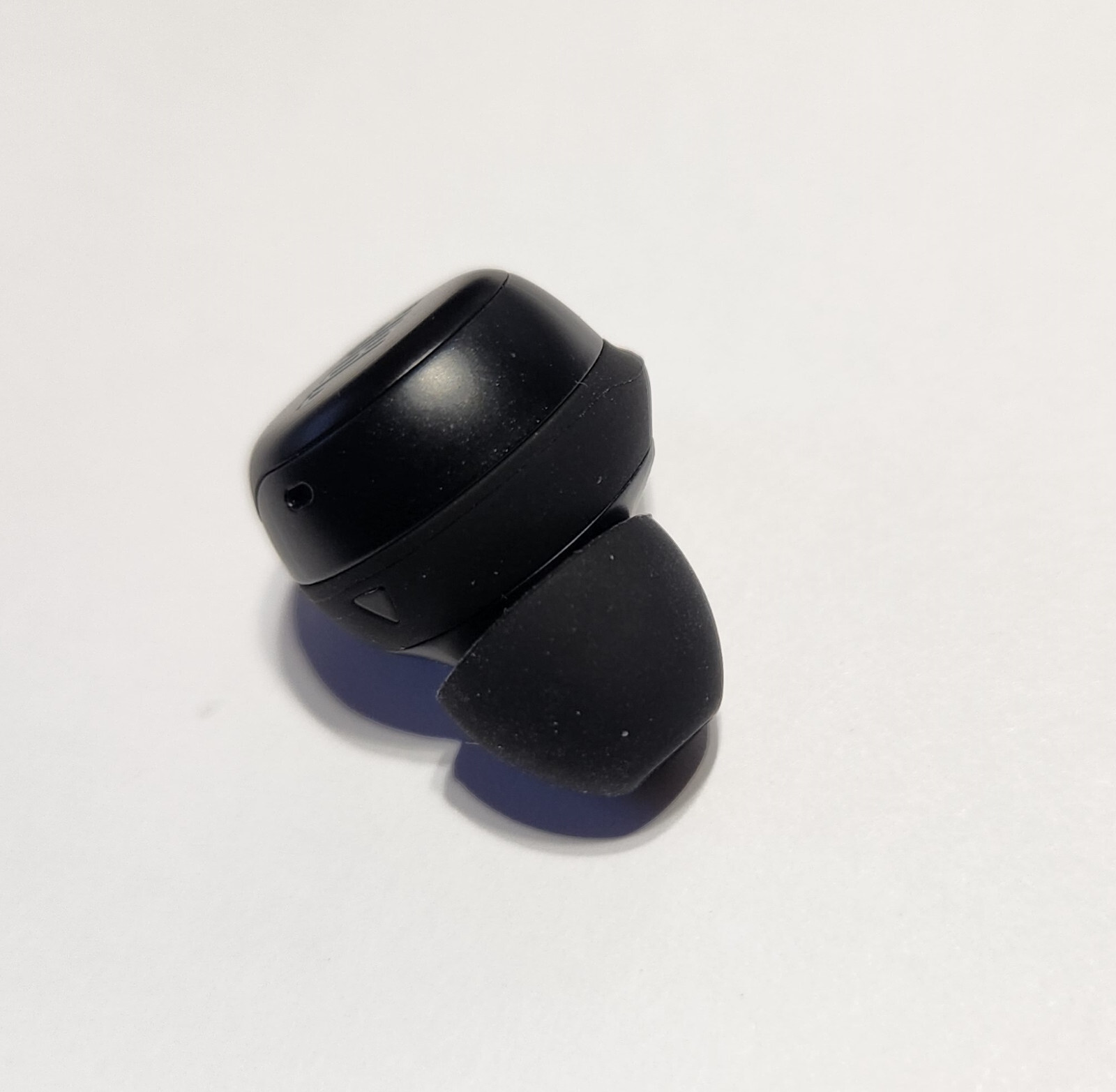 DEFECTIVE Black JBL LIVE FREE NC+ True Wireless RIGHT SIDE ONLY Earbud -NO POWER