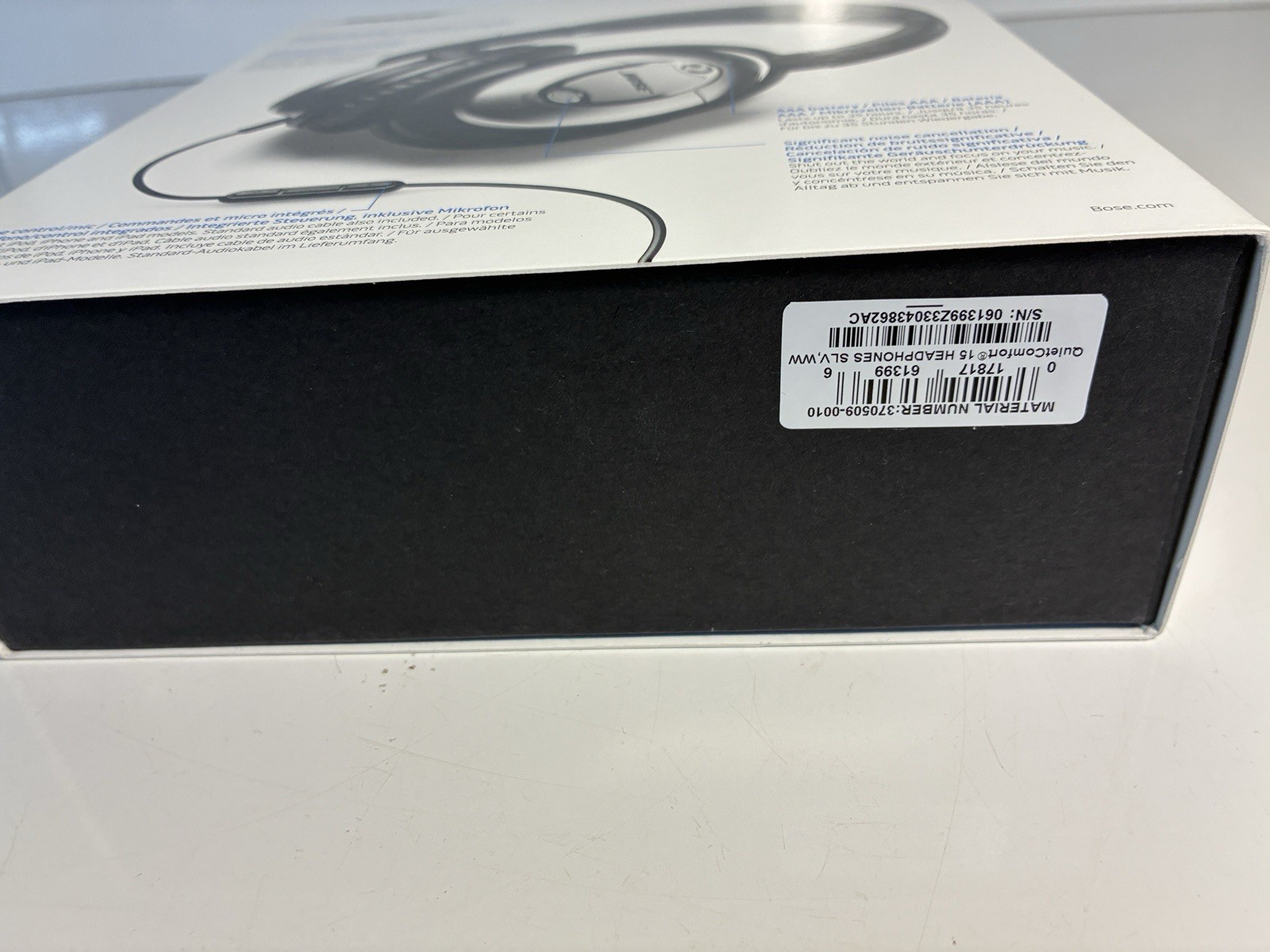 Bose QC15 Quiet Comfort Headphones Black And Silver Plus Extra Ear Pads With Box