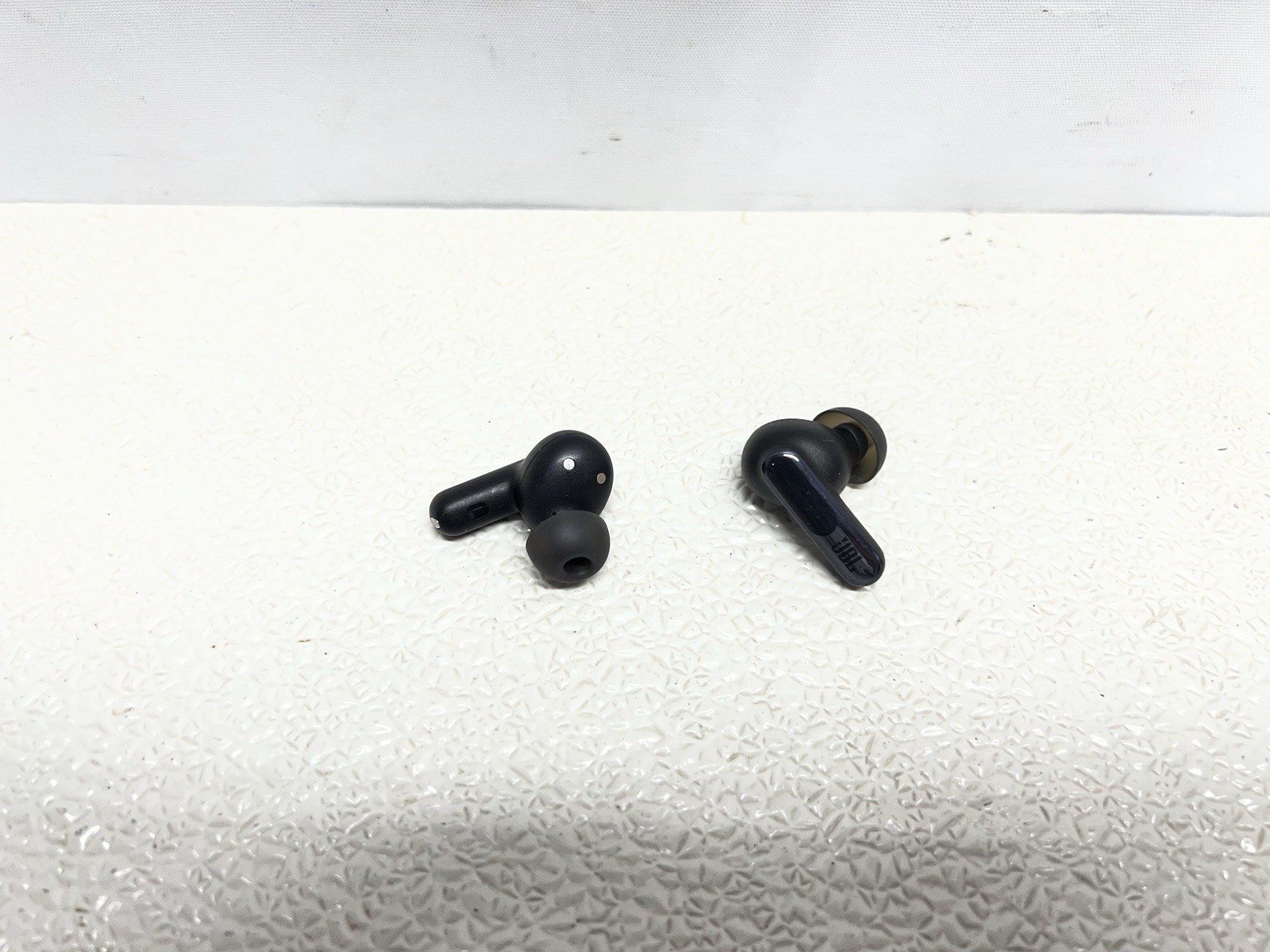 JBL – Live Beam 3 True Wireless Noise Cancelling Earbuds – 2024 – Black –