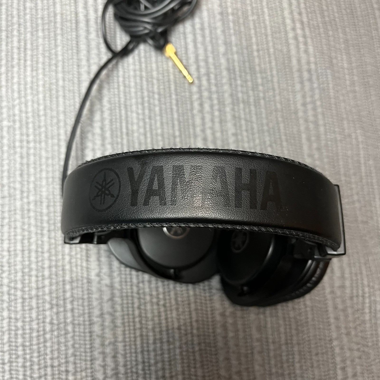Yamaha HPH-MT5 Studio Monitor Headphones – Professional Audio Quality