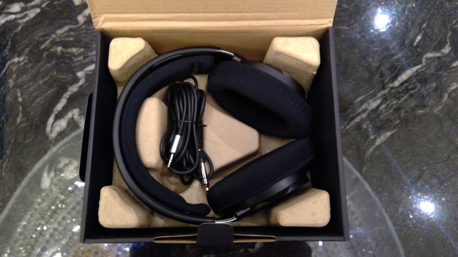 Philips SHP9500 HiFi Stereo Over-Ear Headphones – Black