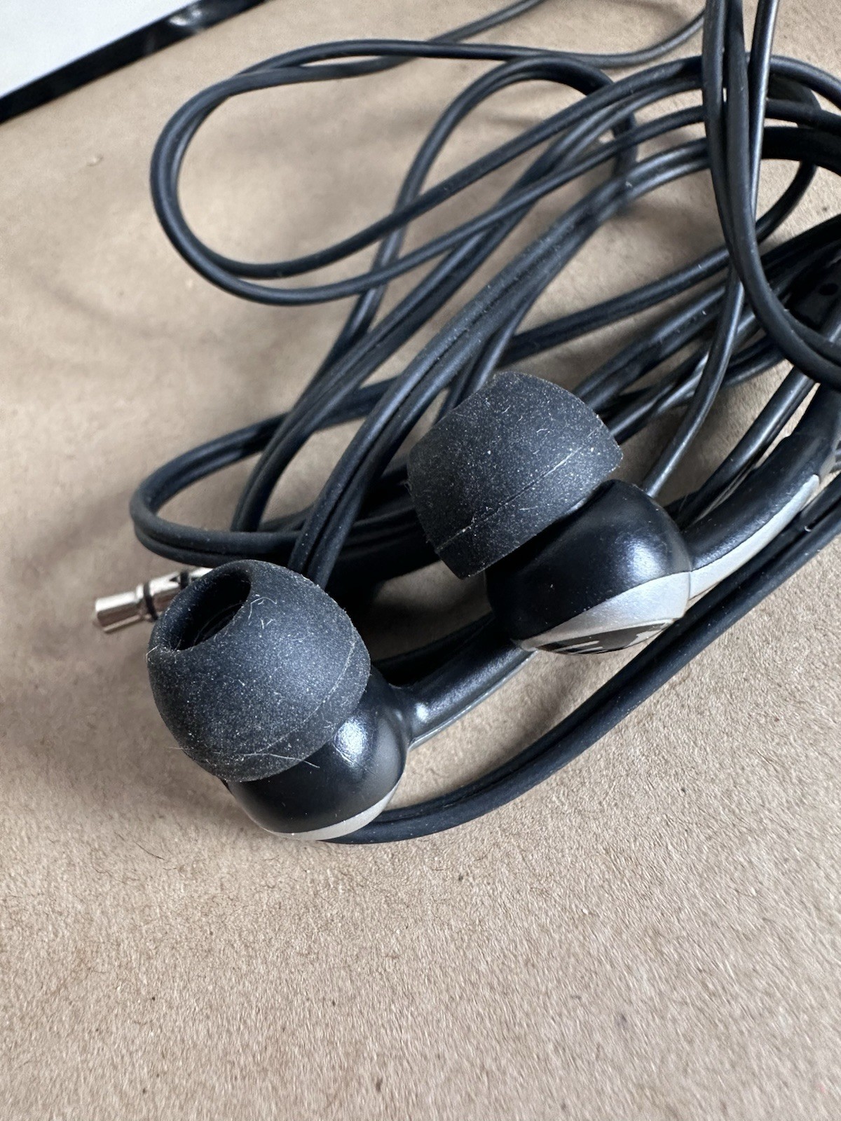 iFrogz In-Ear Earbuds Headphones