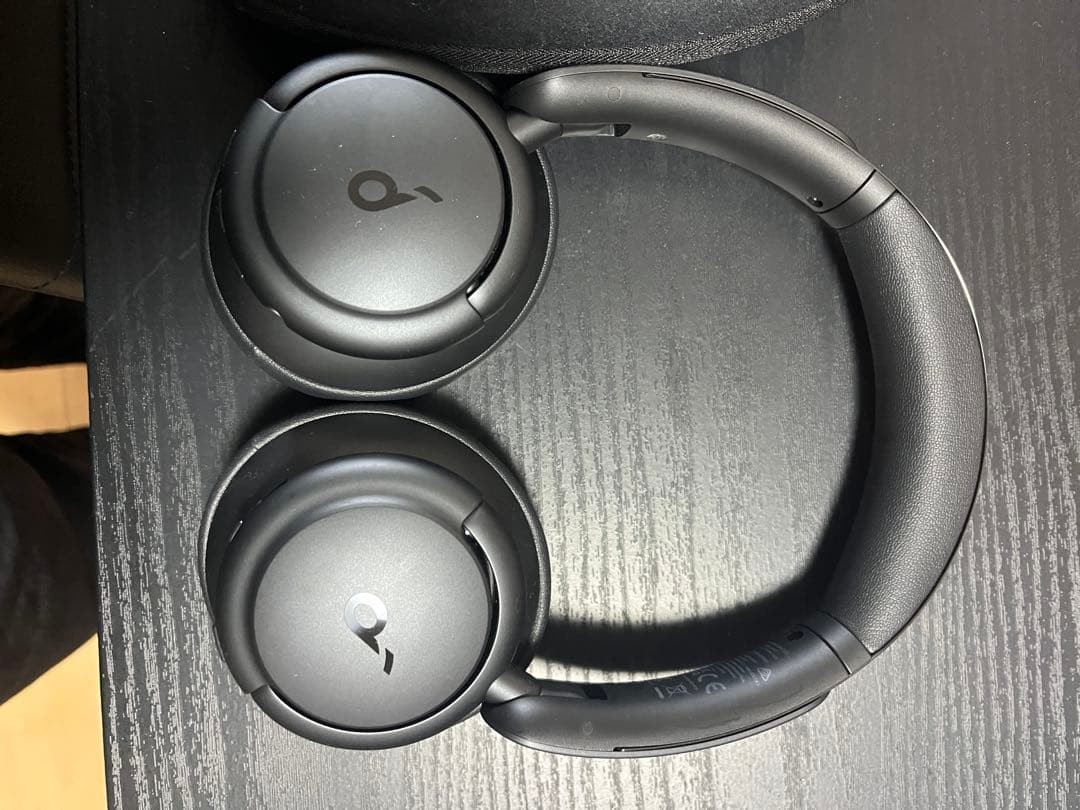 soundcore wireless headphones black with case