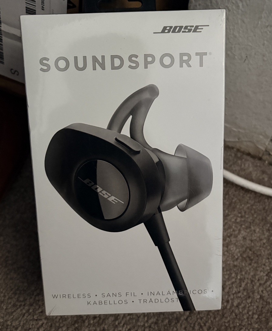 BOSE SoundSport Wireless Sweatproof Earbuds Earphones Neckband – BRAND NEW