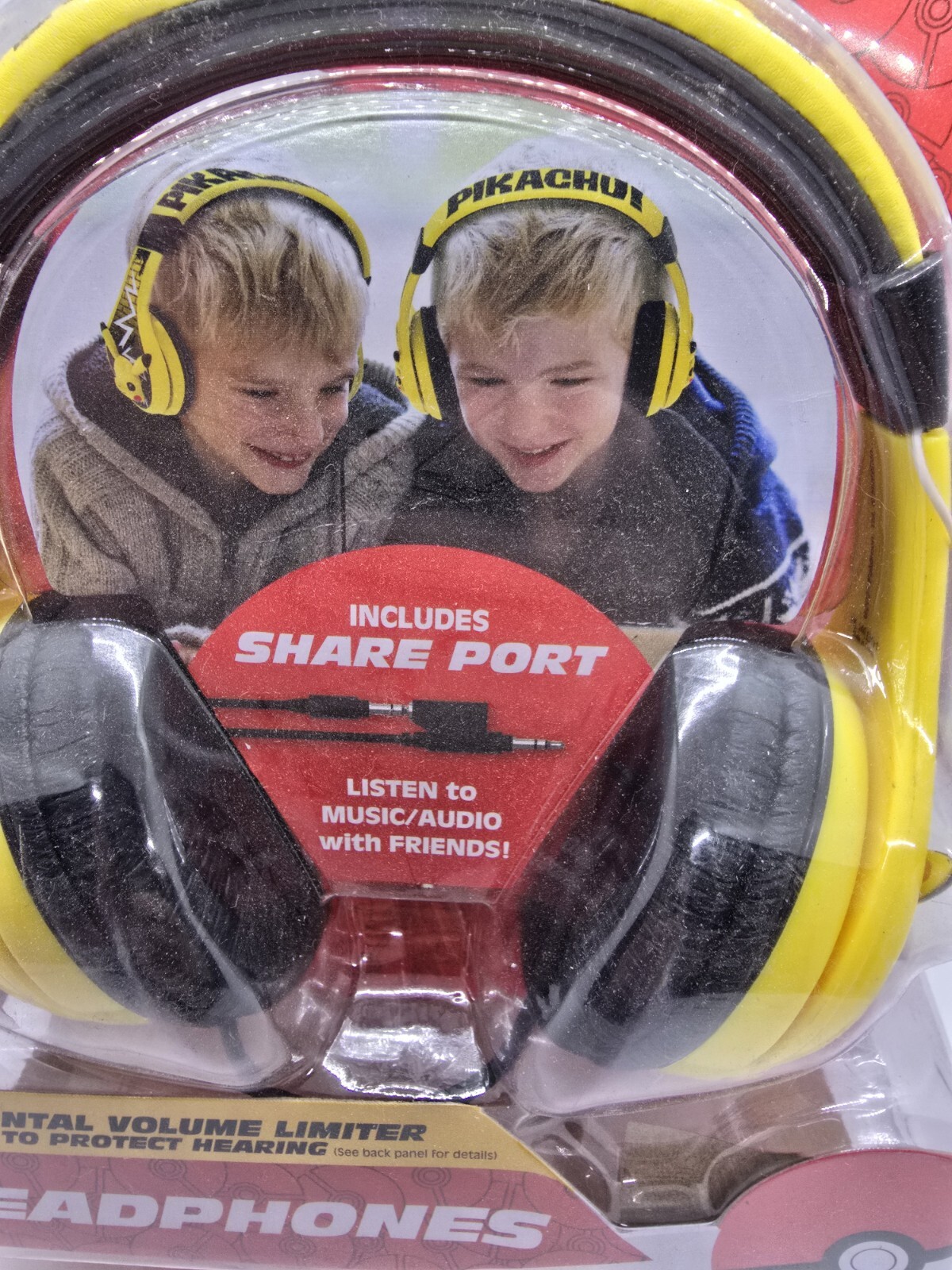 Pokemon Pikachu Kids Headphones With Share Port, Game Freak Inc. 2021 PK-140 NEW