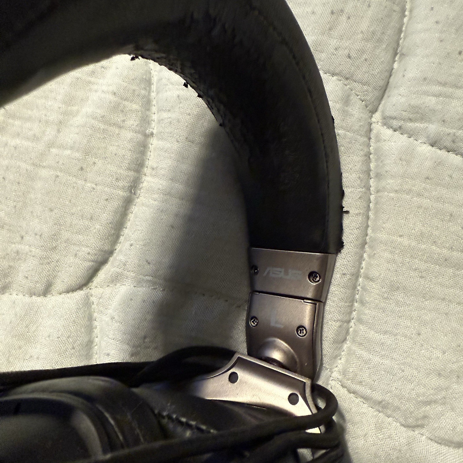 ASUS Headphones Wired – On Ear – See Description And Photos