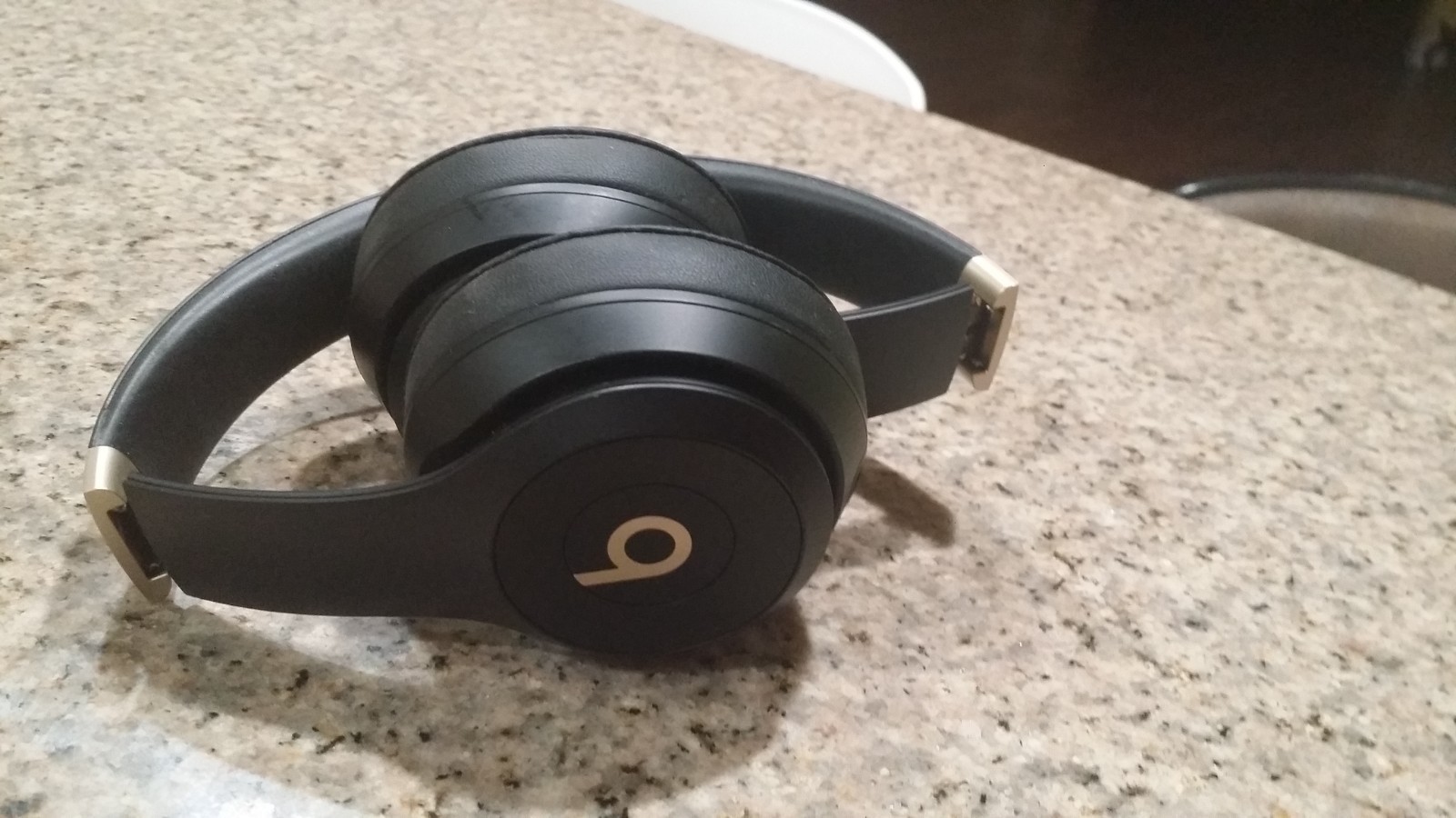 Beats by Dr. Dre Solo 4 – Wireless Bluetooth On-Ear Headphones Black