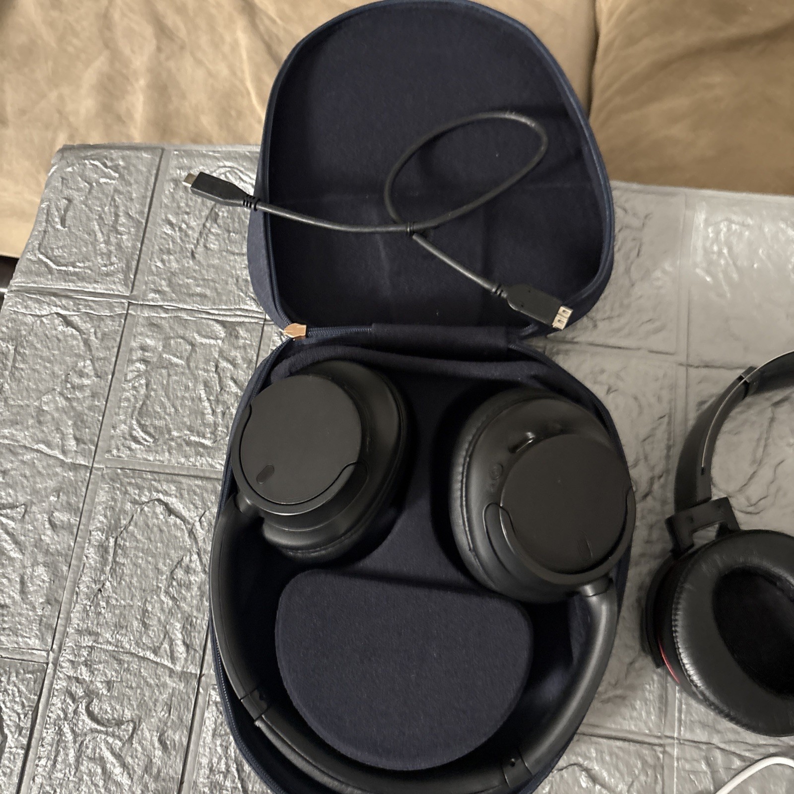 Sony WH-CH720N & Sony XB950B1 Extra BassHeadphones Black. Tested & Work /Read