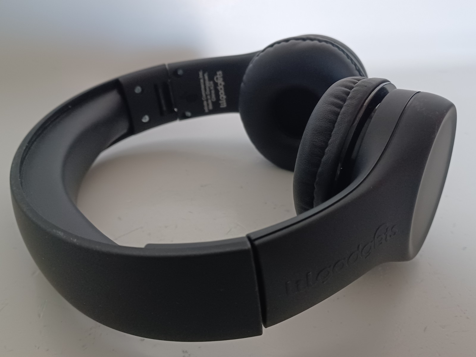 LilGadgets Kids Premium Volume Limited Wired Headphones w/ SharePort Connect+