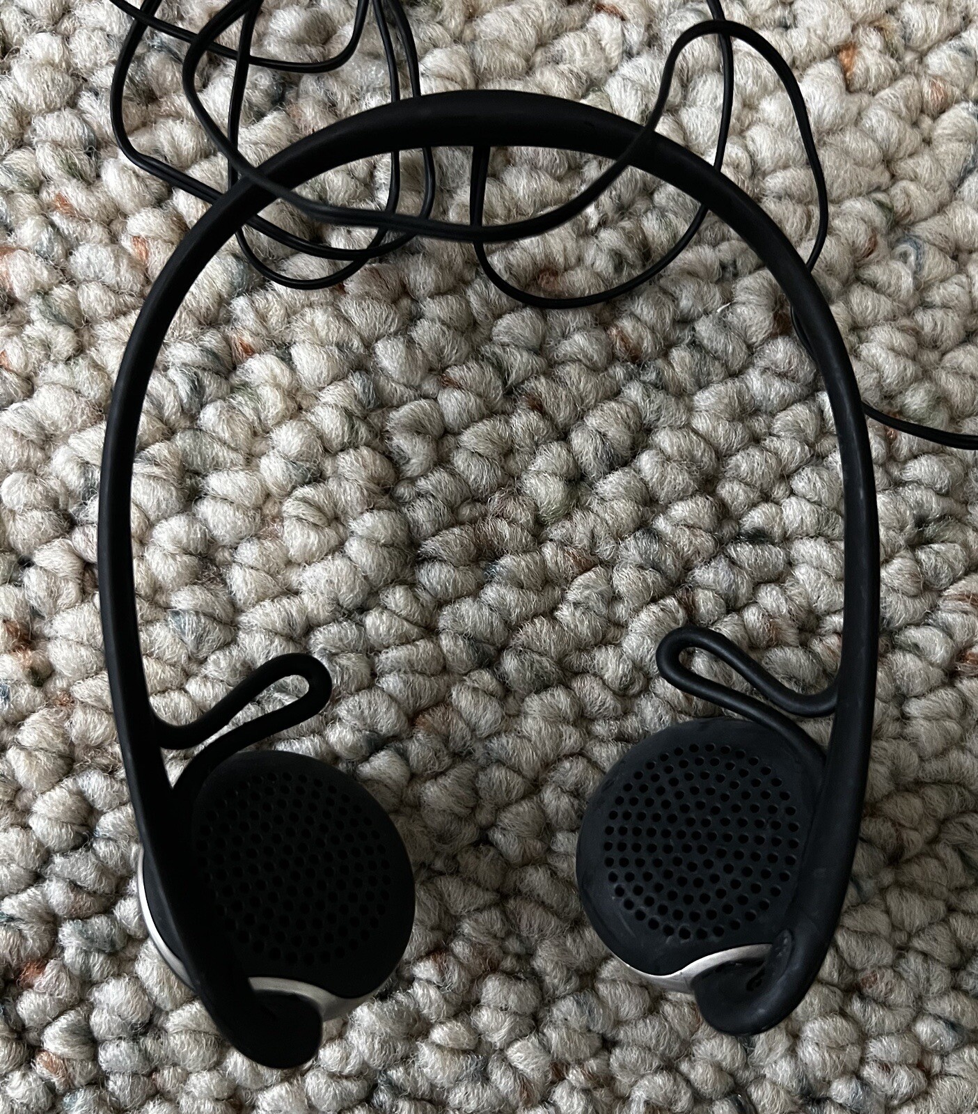 Nike Silver Black Sport Headphones Unisex Feather Light TESTED WORKS