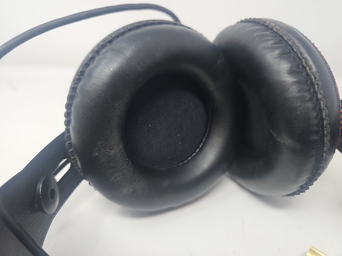 Superlux semi-open professional monitor headphones