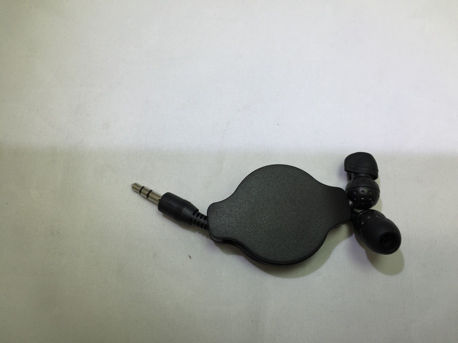 2x RETRACTABLE EARBUDS HEADPHONES 3.5mm FOR IPOD LG samsung iPhone HTC Motorola