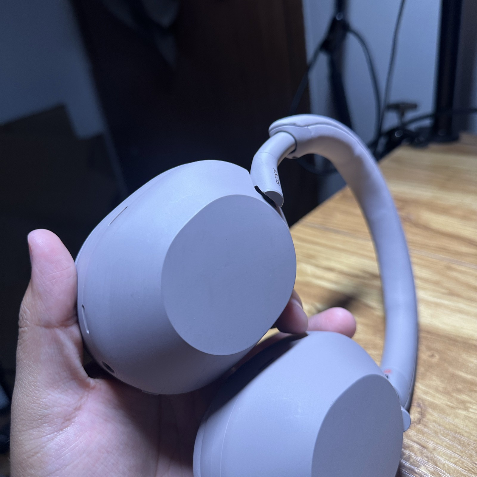 Sony WH-1000XM5 Wireless Noise Canceling Headphones – Smoky Pink