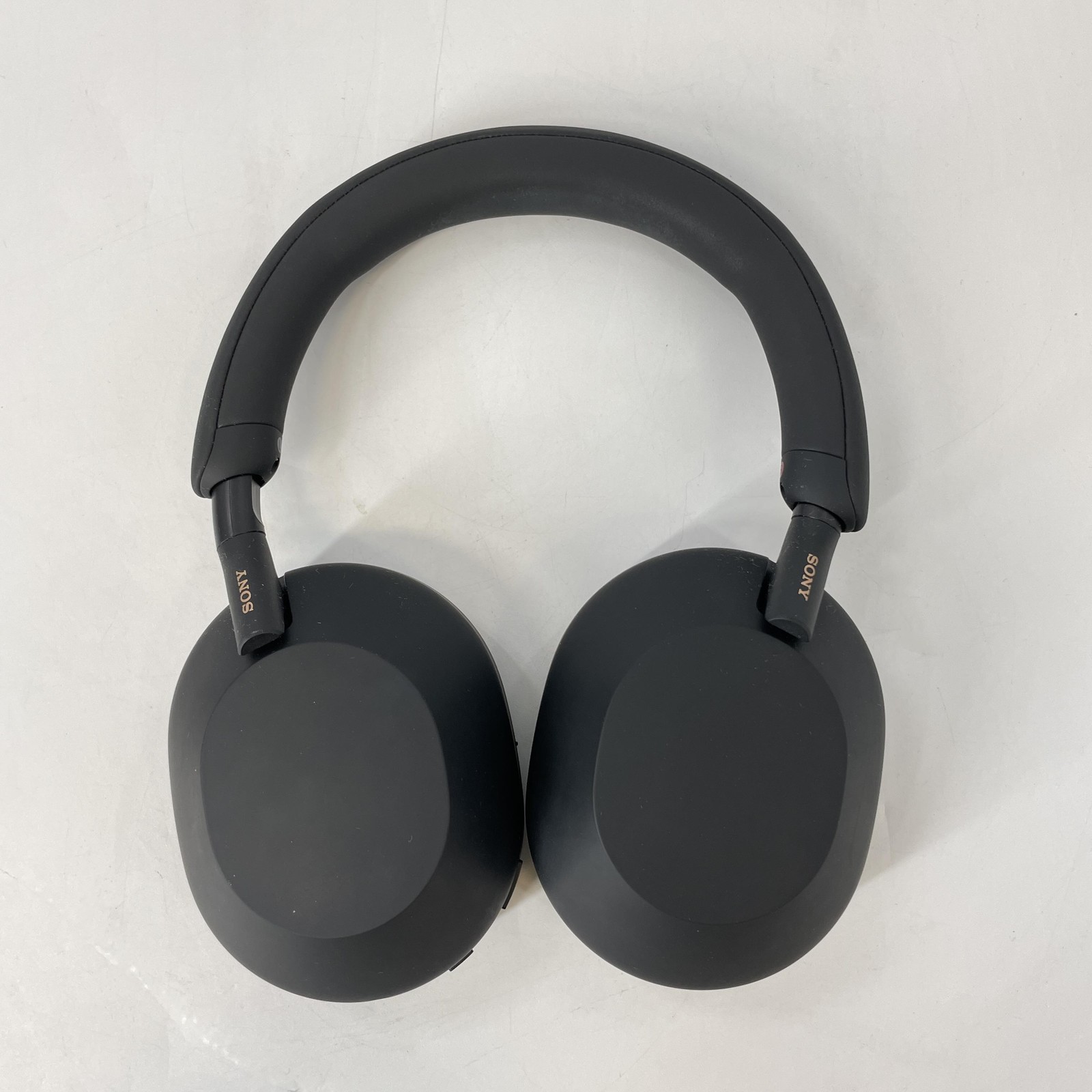 Sony WH-1000XM5 Headphones Black w/ Charger – Excellent Condition