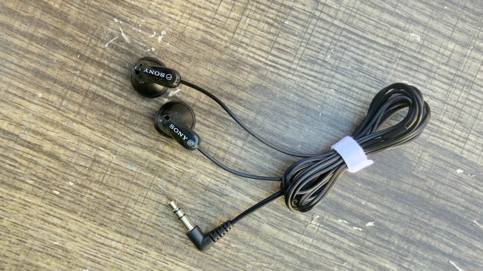 Vintage Sony MDR-E9 Wired In-Ear Earbuds Headphones 3.5mm Jack Black Walkman