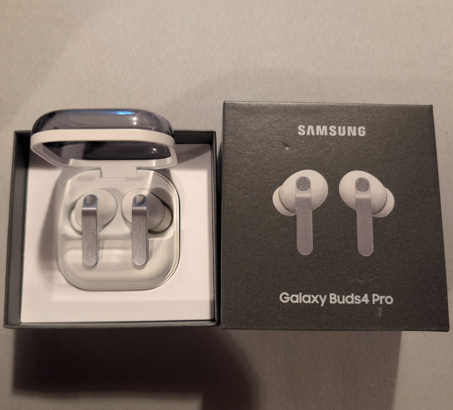 Samsung Galaxy Buds4 Pro Wireless Bluetooth In-Ear Earbuds, White