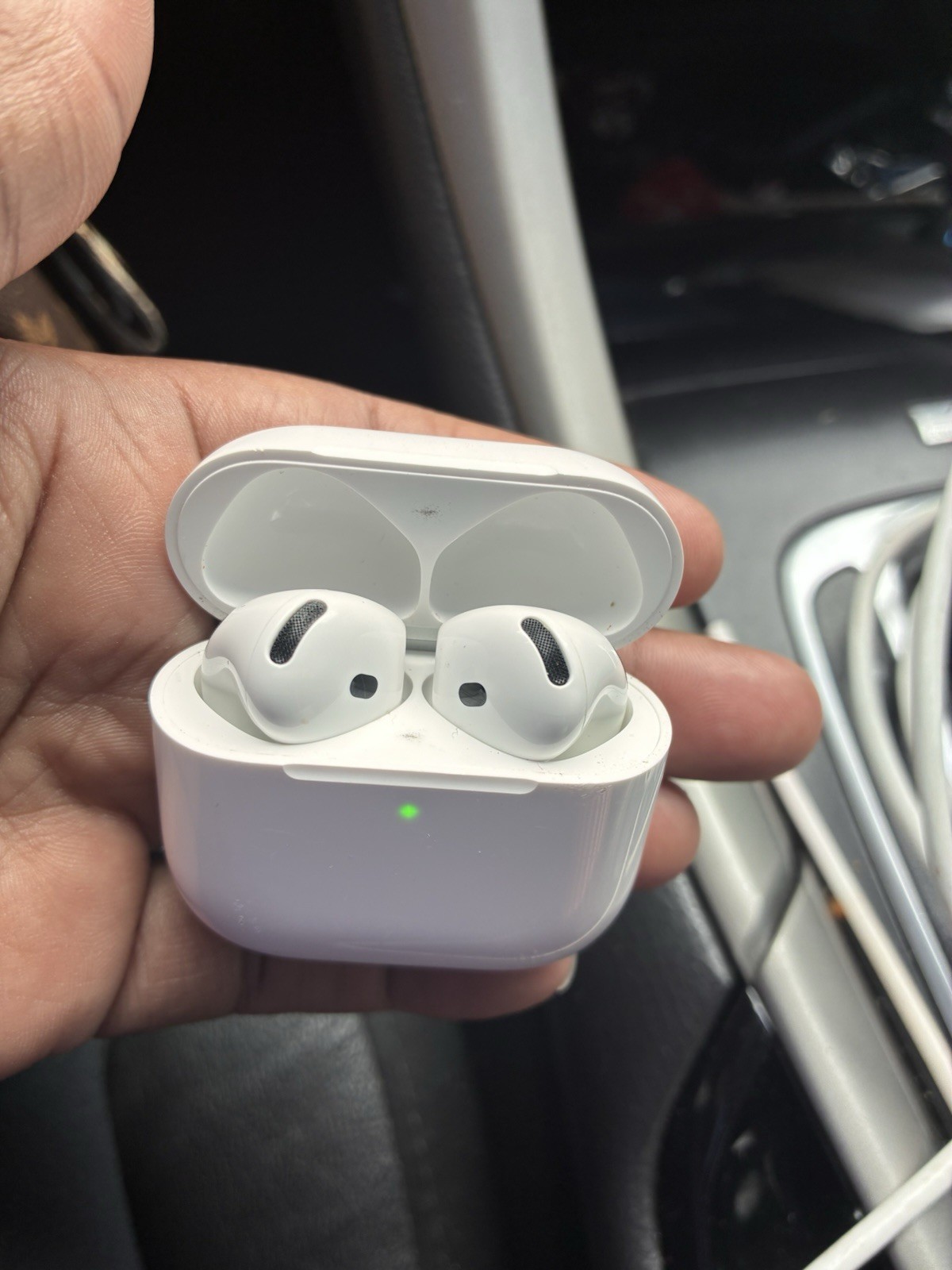 Apple AirPods Pro 4) White In-Ear Bluetooth Earbuds w/Case ANC