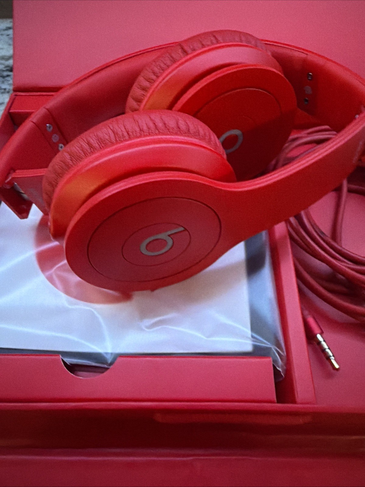 Beats by Dr. Dre Studio Witeless 1st Gen Headphones Red In Original Box