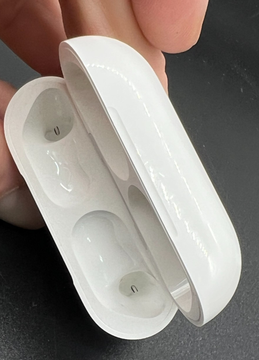 Genuine Authentic Replacement Apple Airpods Pro 3rd Gen A3122 Charging Case
