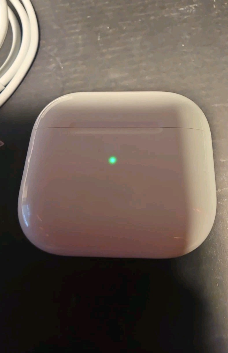 Apple AirPods 3rd Generation MPNY3AM/A True Wireless Earbuds White-USED