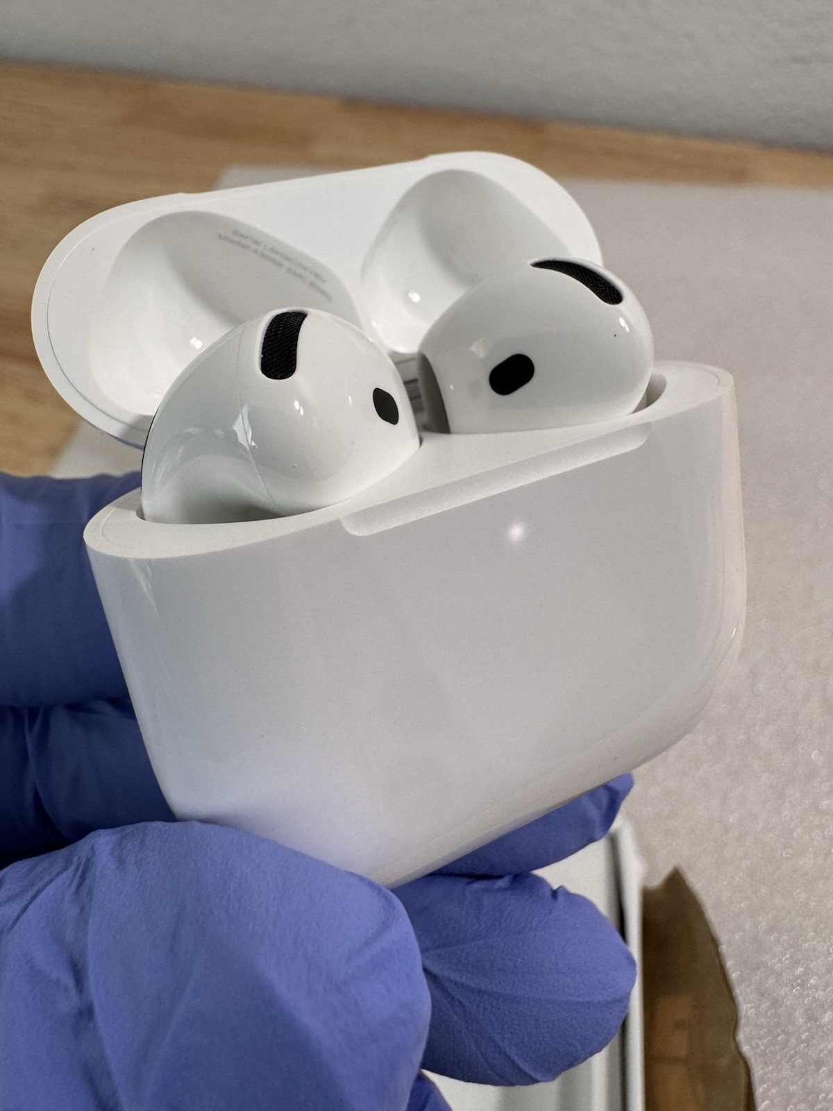 Apple AirPods 4 Wireless In-Ear Earbuds Bluetooth White MXP63LL/A (New Open Box)