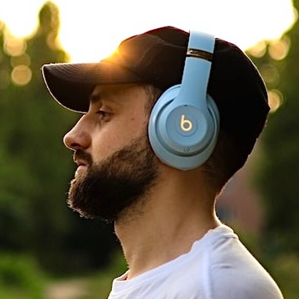 Beats Studio3 The beats Skyline Decade Collection Wireless Over-Ear Headphones