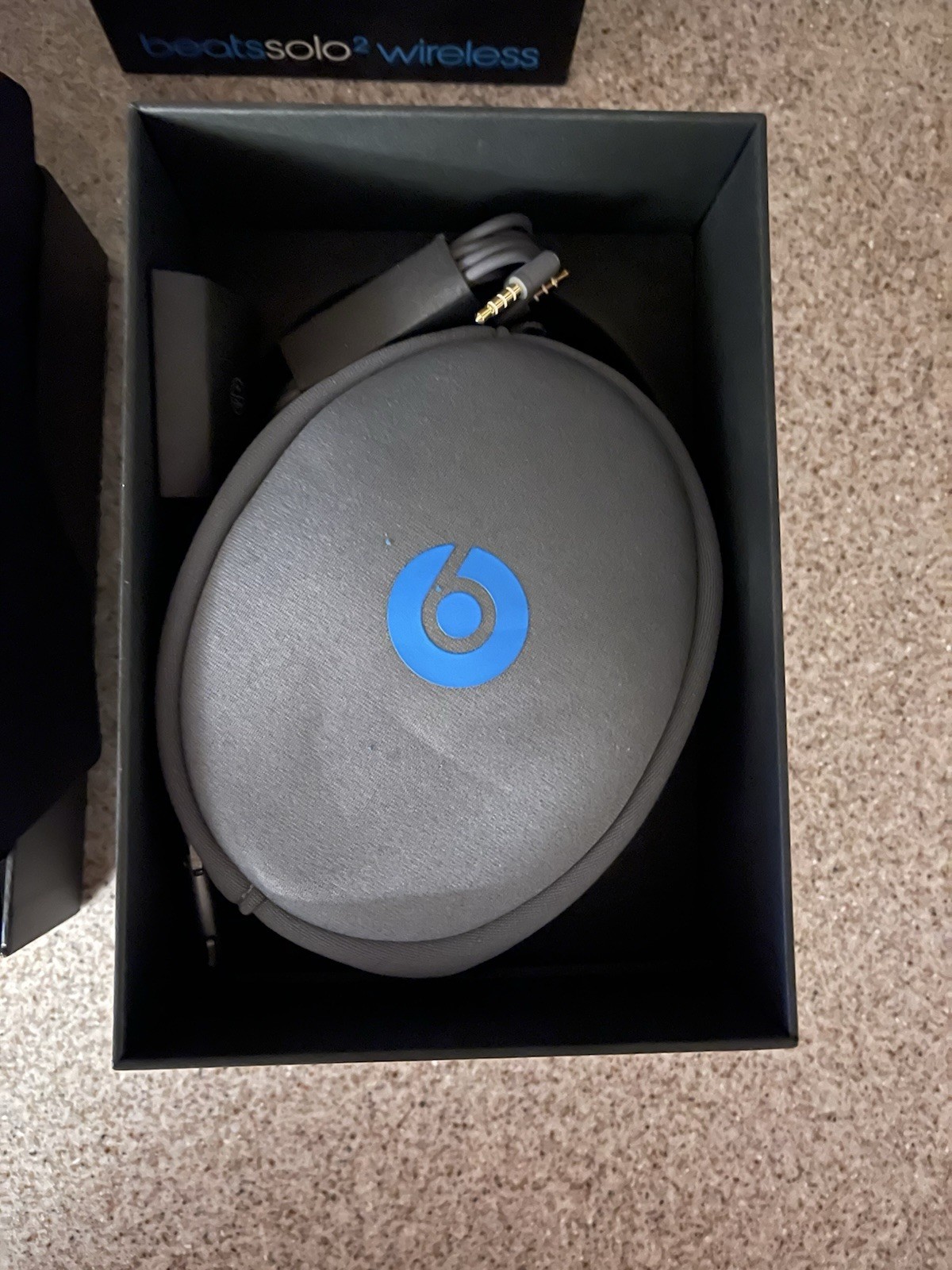 Beats by Dr. Dre Solo2 Wireless Headphones Used Blue Gray Color